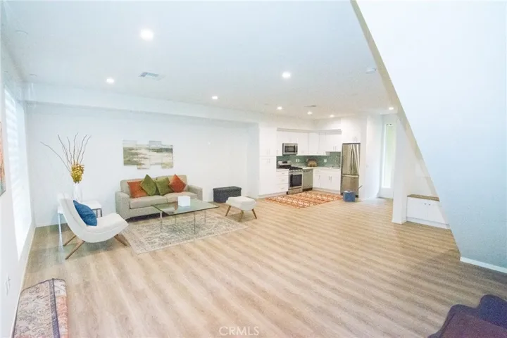 2006 S Corning Street 2, Los Angeles, California 90034