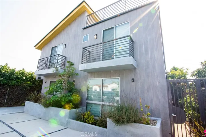 2006 S Corning Street 2, Los Angeles, California 90034