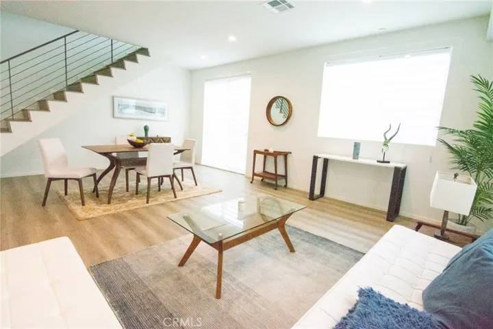 2006 S Corning Street 2, Los Angeles, California 90034