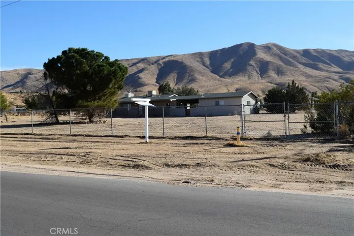 21523 Ocotillo Way, Apple Valley, California 92308