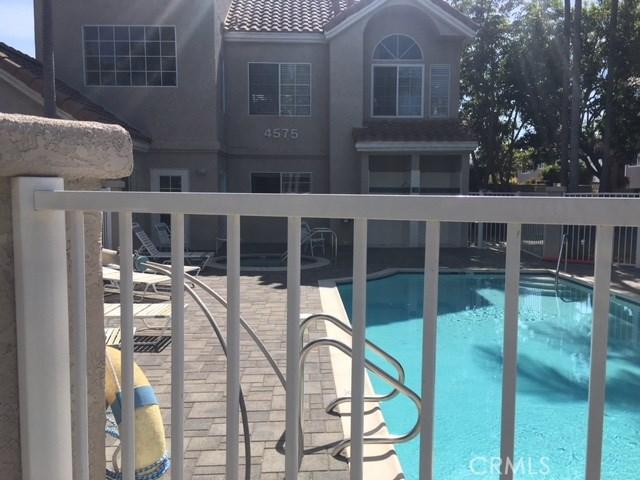 4591 Warner Avenue Unit 304, Huntington Beach, California 92649