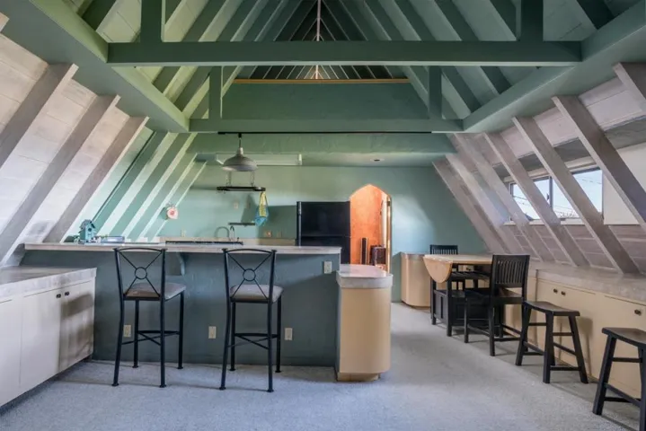 160 Monterey Avenue, Pacific Grove, California 93950