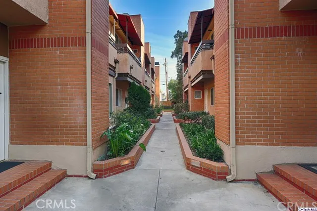 432 W Lexington Drive 4, Glendale, California 91203