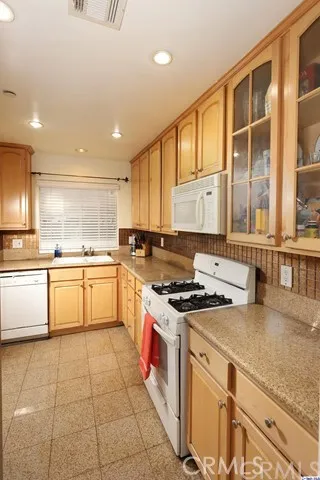 432 W Lexington Drive 4, Glendale, California 91203