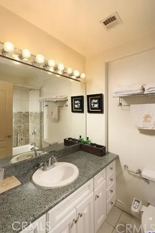 432 W Lexington Drive 4, Glendale, California 91203