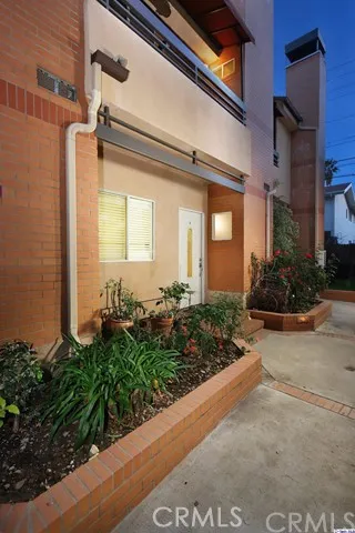 432 W Lexington Drive 4, Glendale, California 91203