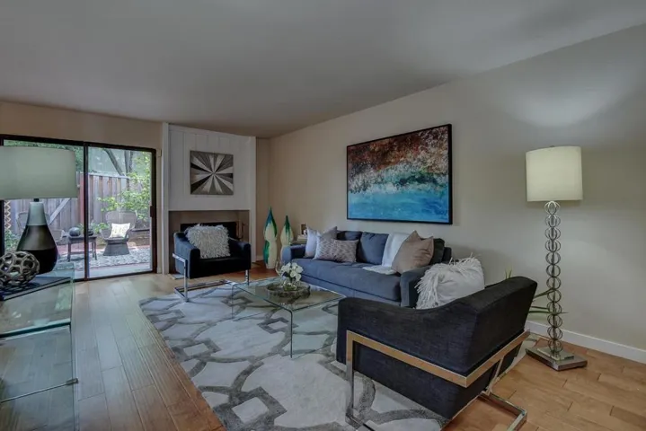 612 Sierra Vista Avenue D, Mountain View, California 94043