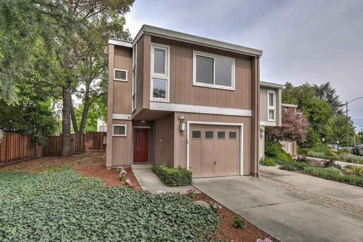 612 Sierra Vista Avenue D, Mountain View, California 94043