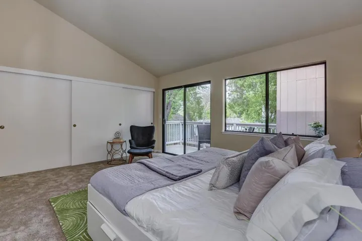 612 Sierra Vista Avenue D, Mountain View, California 94043