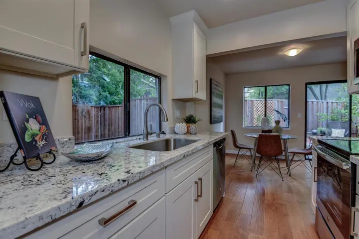 612 Sierra Vista Avenue D, Mountain View, California 94043