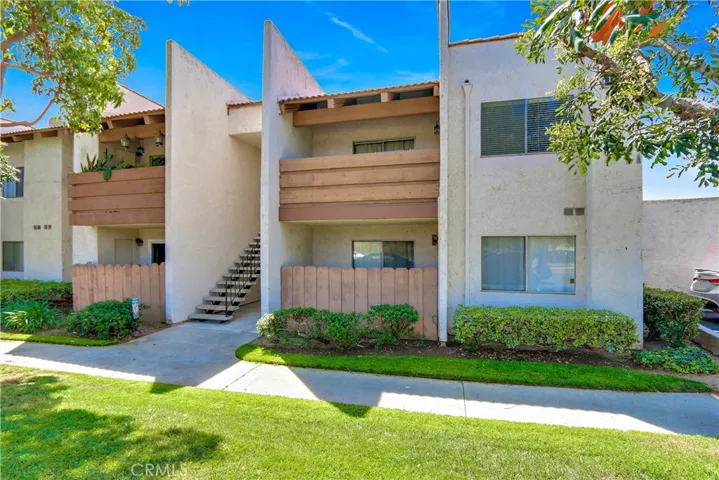 17522 Vandenberg Lane 4, Tustin, California 92780
