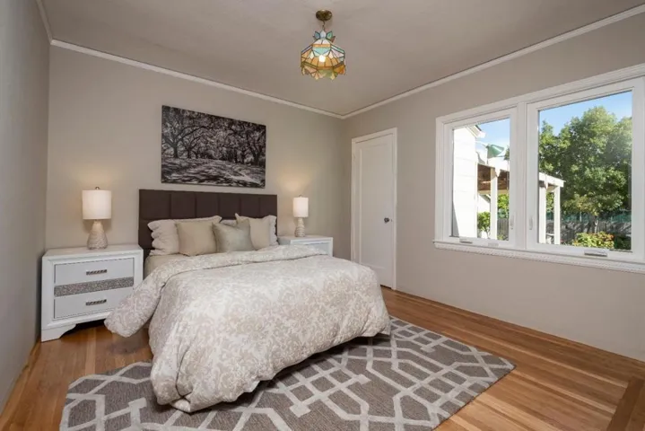 1015 Holly Street, San Carlos, California 94070