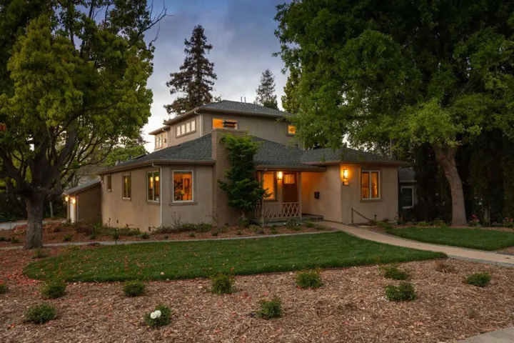 2450 Brewster Avenue, Redwood City, California 94062
