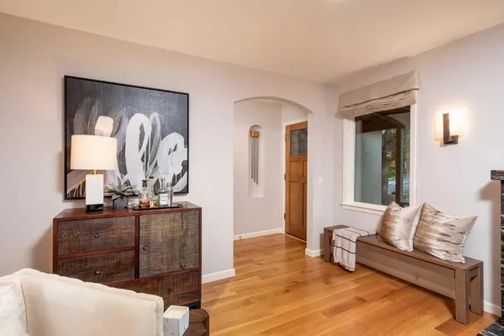 2450 Brewster Avenue, Redwood City, California 94062