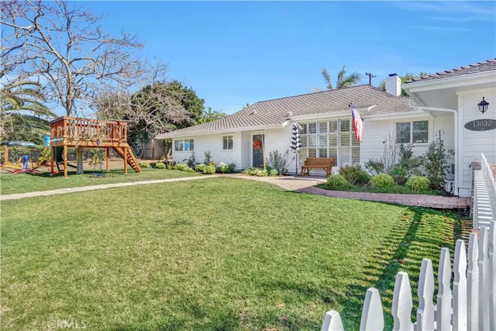 13032 Eton Place, North Tustin, California 92705