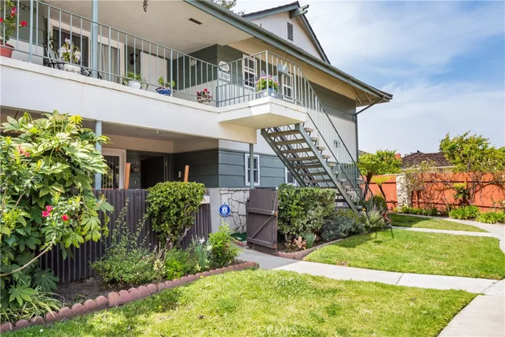 23029 Maple Avenue A, Torrance, California 90505