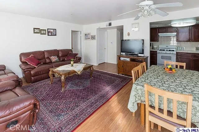 6442 Troost Avenue, North Hollywood, California 91606