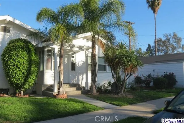544 Burchett Street, Glendale, California 91203