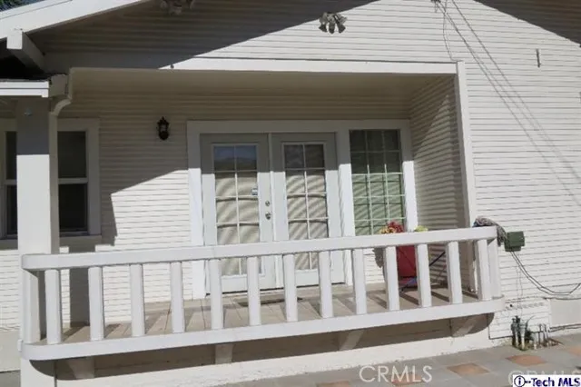 544 Burchett Street, Glendale, California 91203