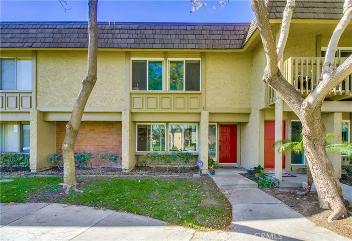 10299 Columbia River Court, Fountain Valley, California 92708