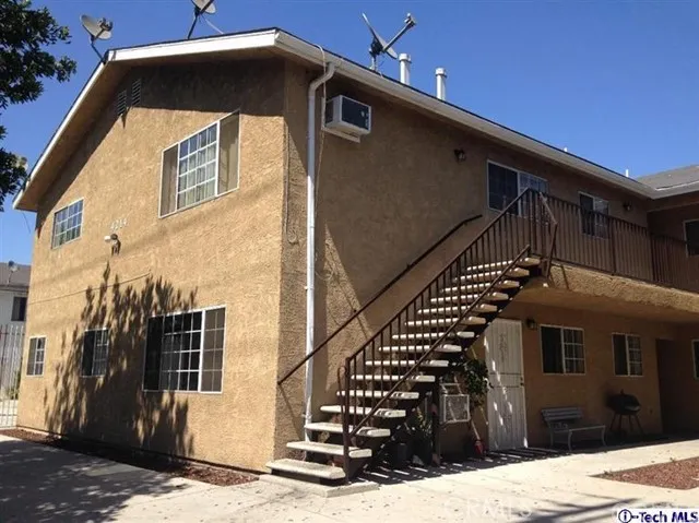 4214 Avalon Boulevard, Los Angeles, California 90011