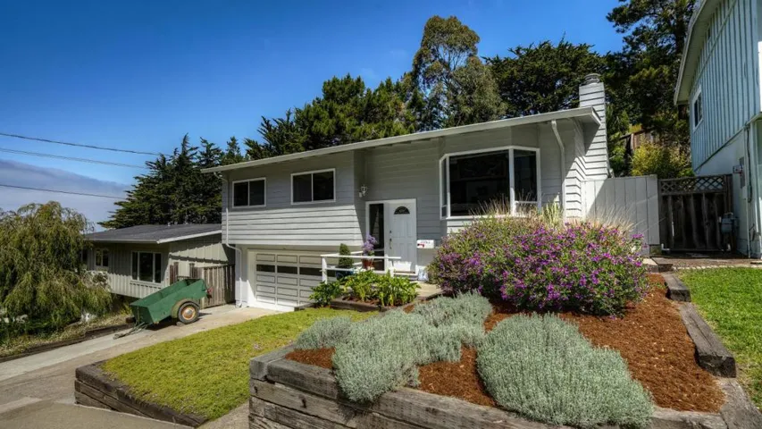 1085 Barcelona Drive, Pacifica, California 94044