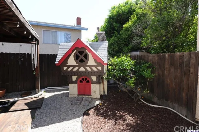 12224 Cohasset Street, North Hollywood, California 91605