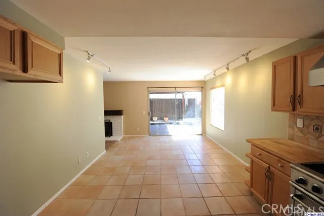12224 Cohasset Street, North Hollywood, California 91605