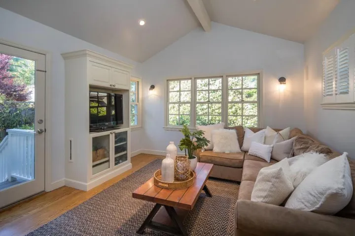 2671 Isabelle Avenue, San Mateo, California 94403