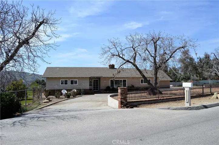 Welcome Home to .9 Acres of Horse Property in Yucaipa's North Bench!
