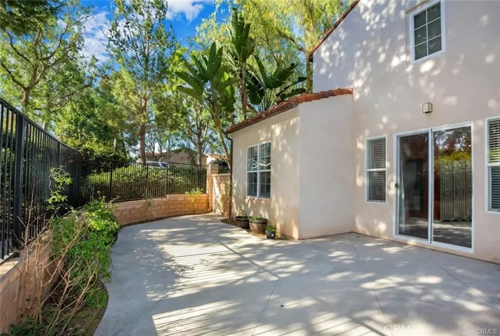 202 Dewdrop, Irvine, California 92603