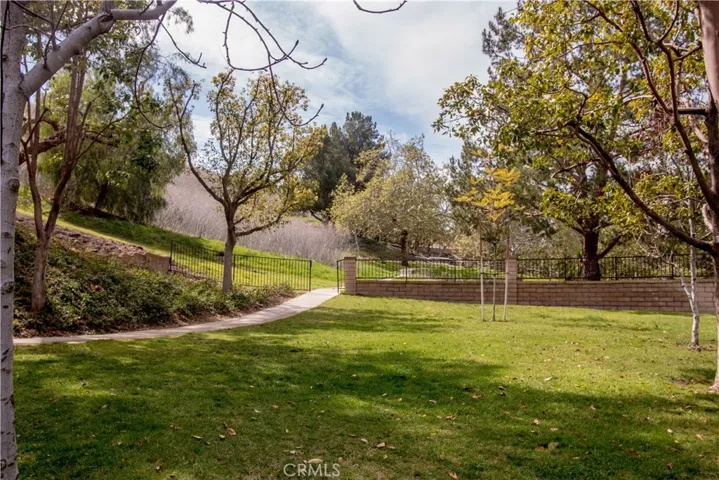 8200 E Oak Ridge Circle, Anaheim Hills, California 92808