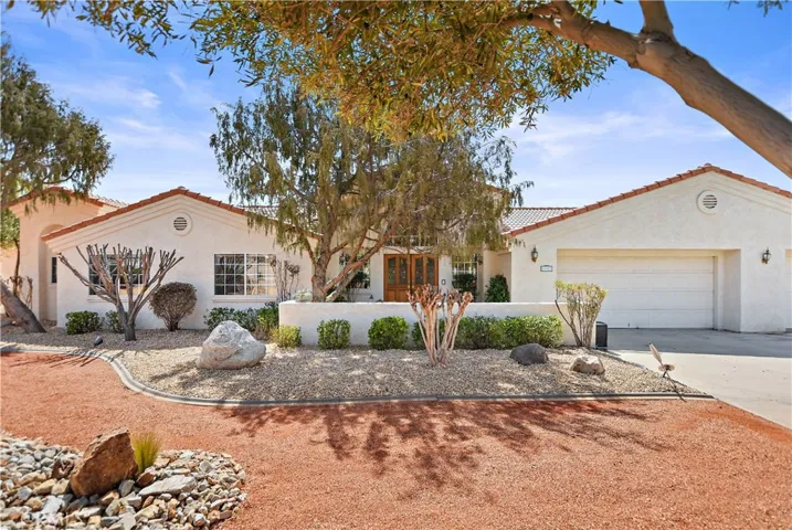 19913 Modoc Road, Apple Valley, California 92308