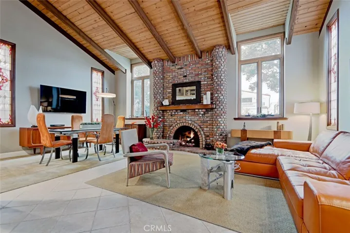 512 3rd Street, Manhattan Beach, California 90266