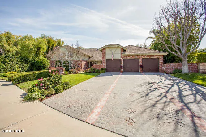 6128 Braemar Ct Agoura Hills-small-001-3