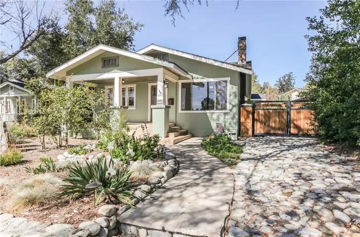 255 W 10th Street, Claremont, California 91711