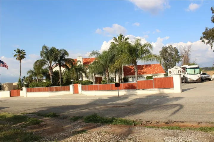 7160 Winship Way, Colton, California 92324