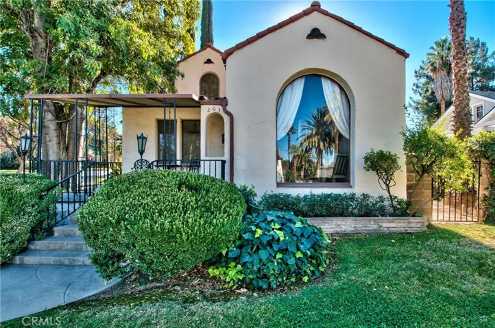203 W Cypress Avenue, Redlands, California 92373
