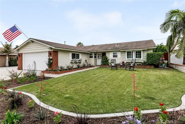 9074 Cardinal Avenue, Fountain Valley, California 92708
