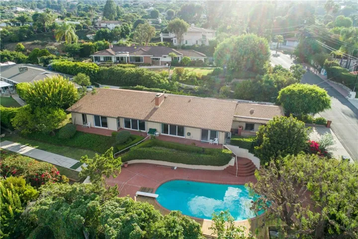 70 Rockinghorse Road, Rancho Palos Verdes, California 90275