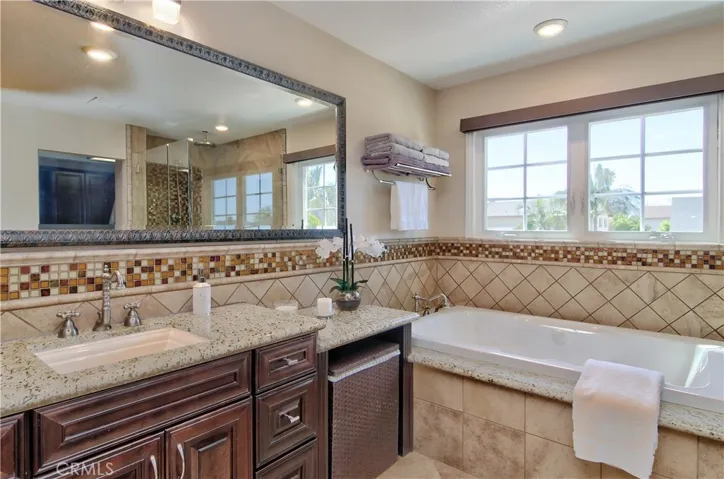 So many design and decorating details...they have thought of everything...