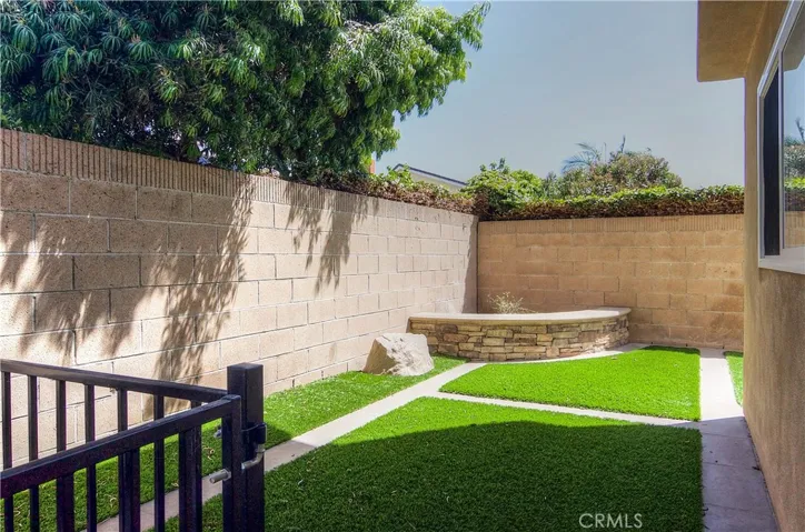 17142 Englewood Circle, Huntington Beach, California 92647