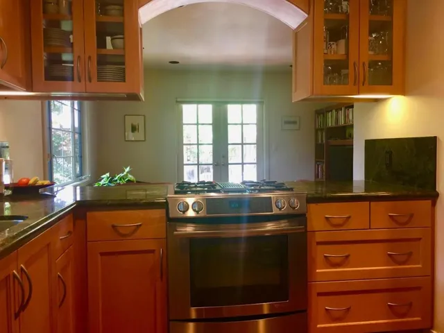 306 Iris, Palo Alto, California 94303