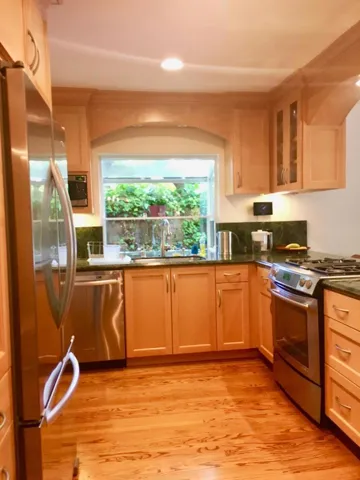 306 Iris, Palo Alto, California 94303