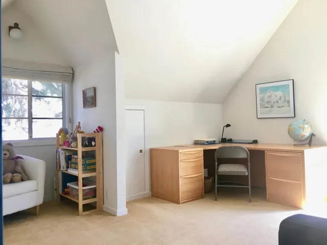 306 Iris, Palo Alto, California 94303