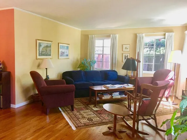 306 Iris, Palo Alto, California 94303