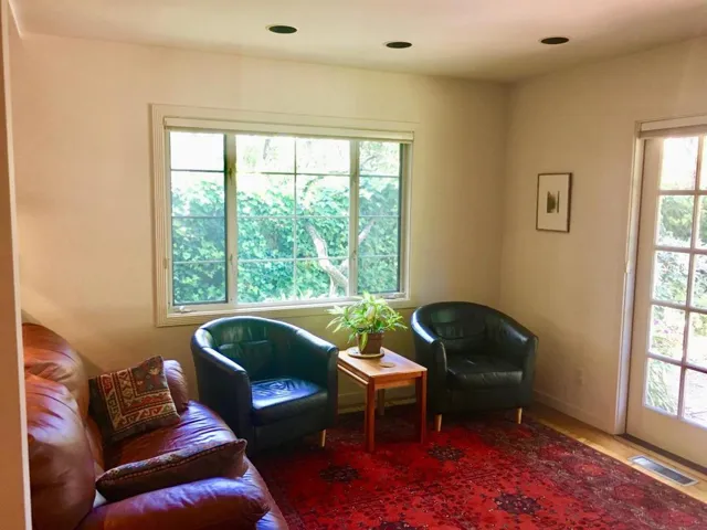 306 Iris, Palo Alto, California 94303