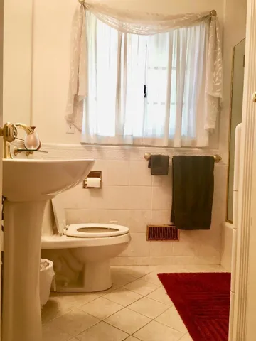 306 Iris, Palo Alto, California 94303