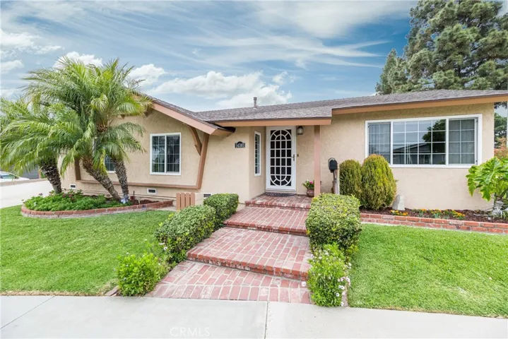 14361 Foster Road, La Mirada, California 90638