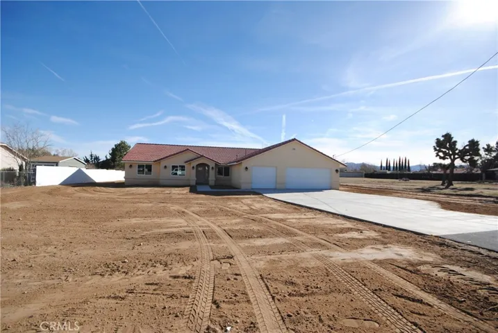 7573 Lincoln Avenue, Hesperia, California 92345